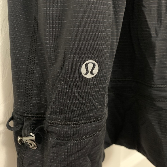 2/$40🎉 Lululemon tank - Picture 5 of 5